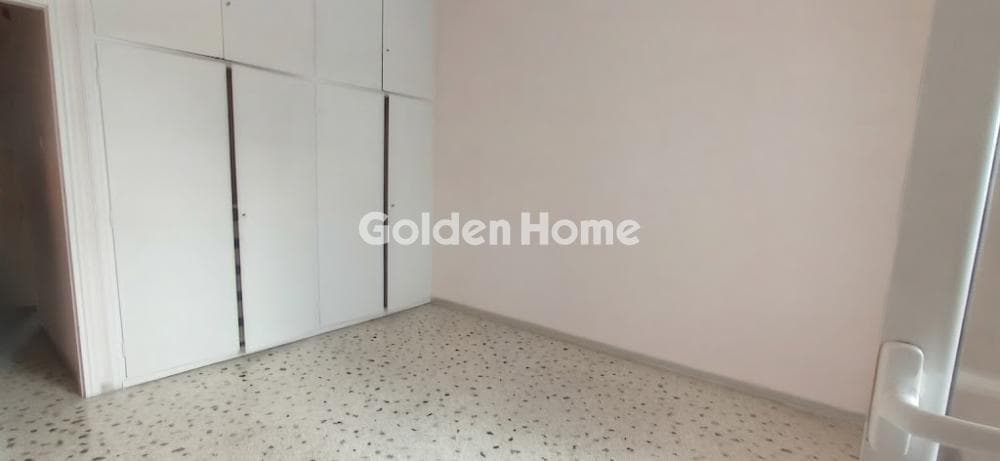 Apartment in Agios Ioannis, Neos Kosmos — Photo 2 of 10