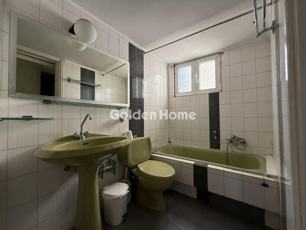 Apartment in Mikrolimano, Piraeus — Photo 22 of 25