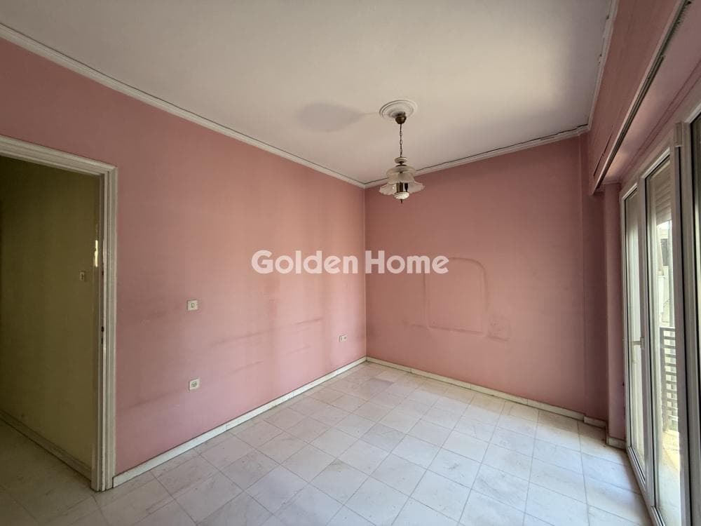 Apartment in Mikrolimano, Piraeus — Photo 18 of 25