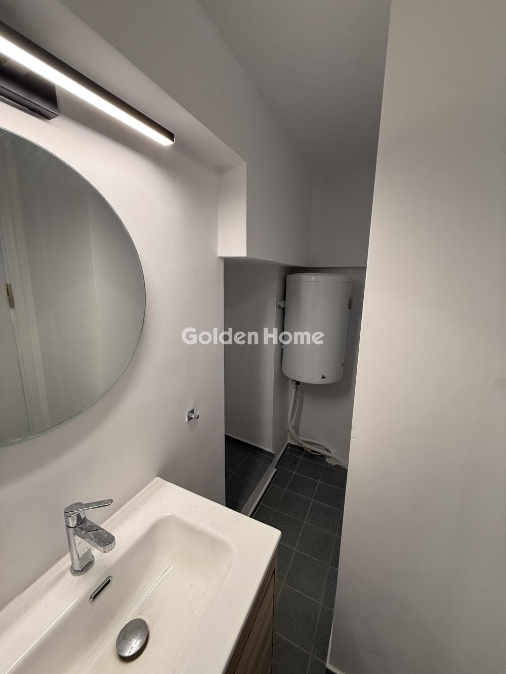 Apartment in Exarcheia, Exarchia - Neapoli — Photo 3 of 7