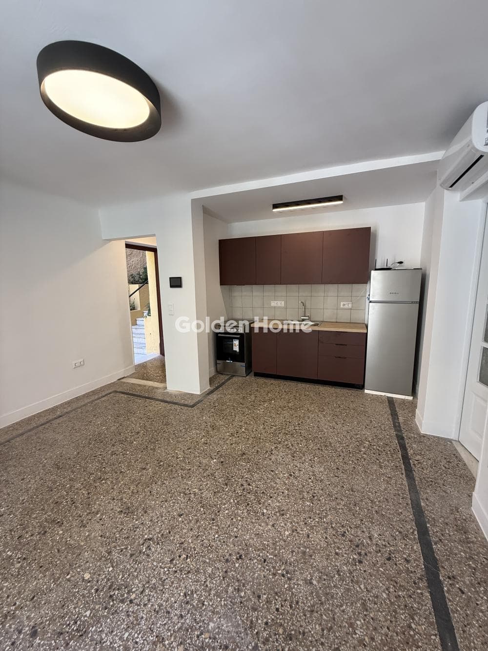 Apartment in Exarcheia, Exarchia - Neapoli — Photo 1 of 16