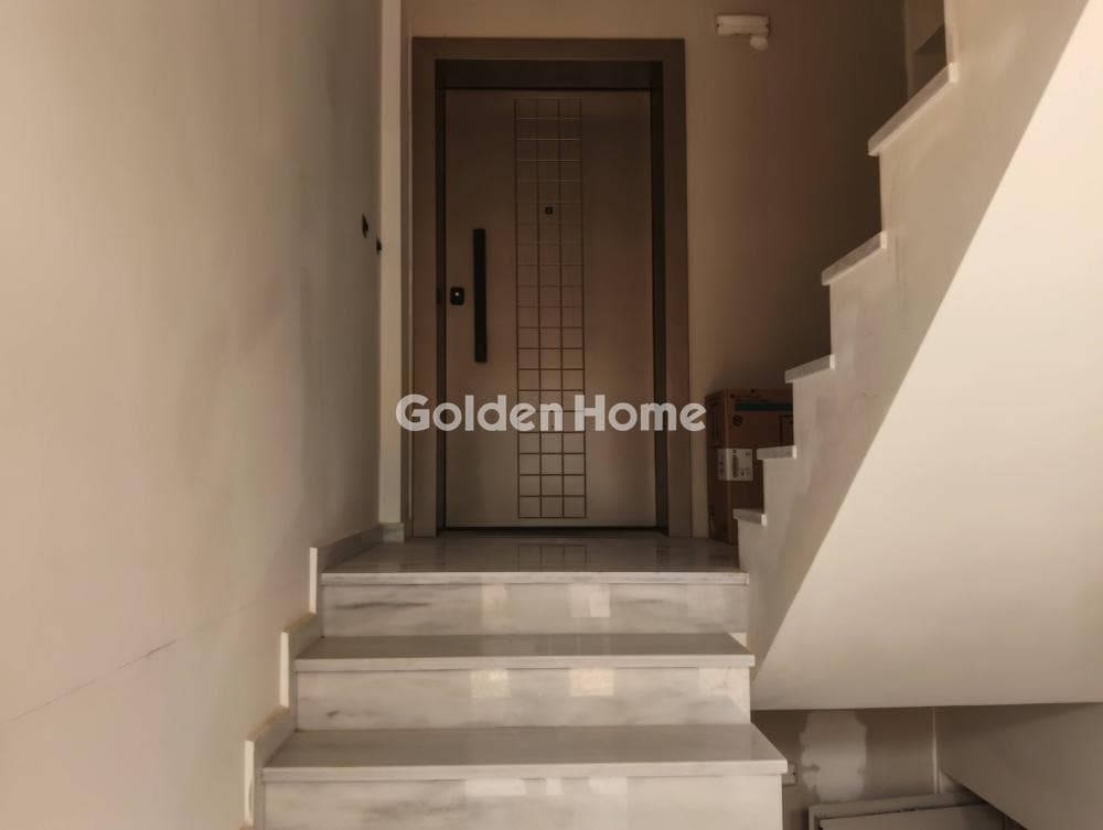 House in Κέντρο, Kalivia Thorikou — Photo 2 of 28