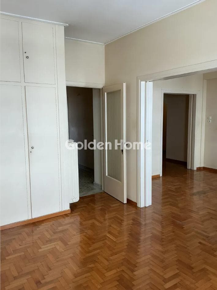 Apartment in Elinoroson, Goudi — Photo 1 of 6