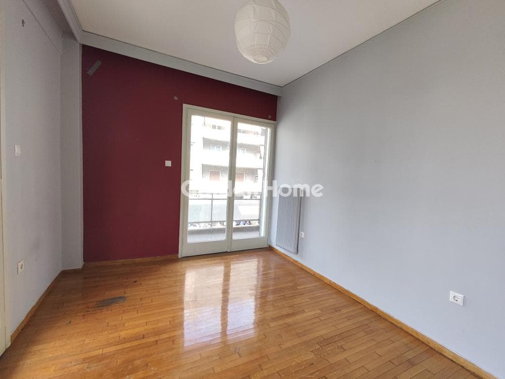 Apartment in Diilistiria, Piraeus — Photo 11 of 21