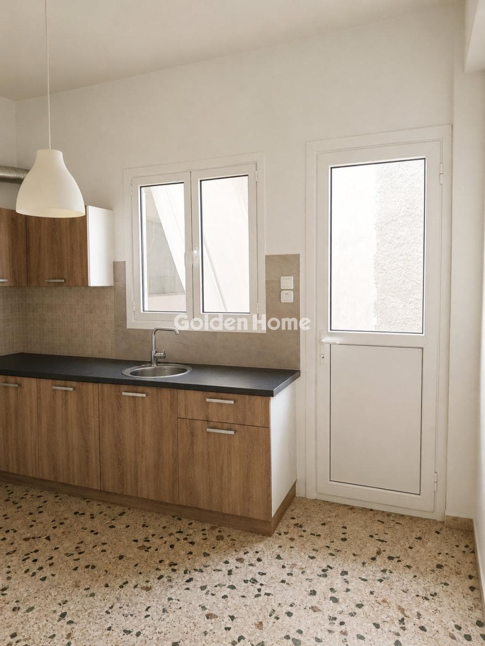 Apartment in Aspra Chomata, Peristeri — Photo 2 of 30