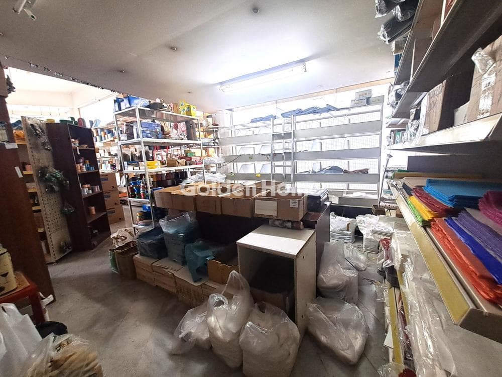 Retail Store in Trachones, Alimos — Photo 9 of 24