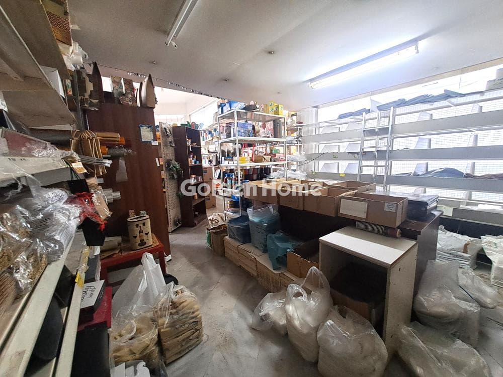 Retail Store in Trachones, Alimos — Photo 11 of 24
