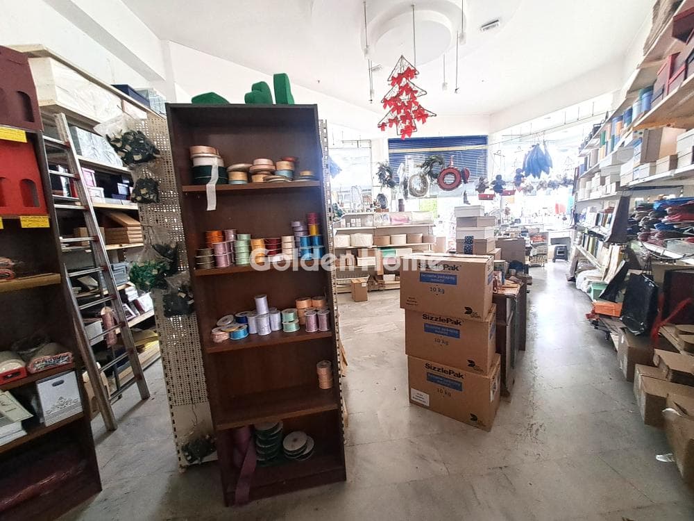 Retail Store in Trachones, Alimos — Photo 6 of 24