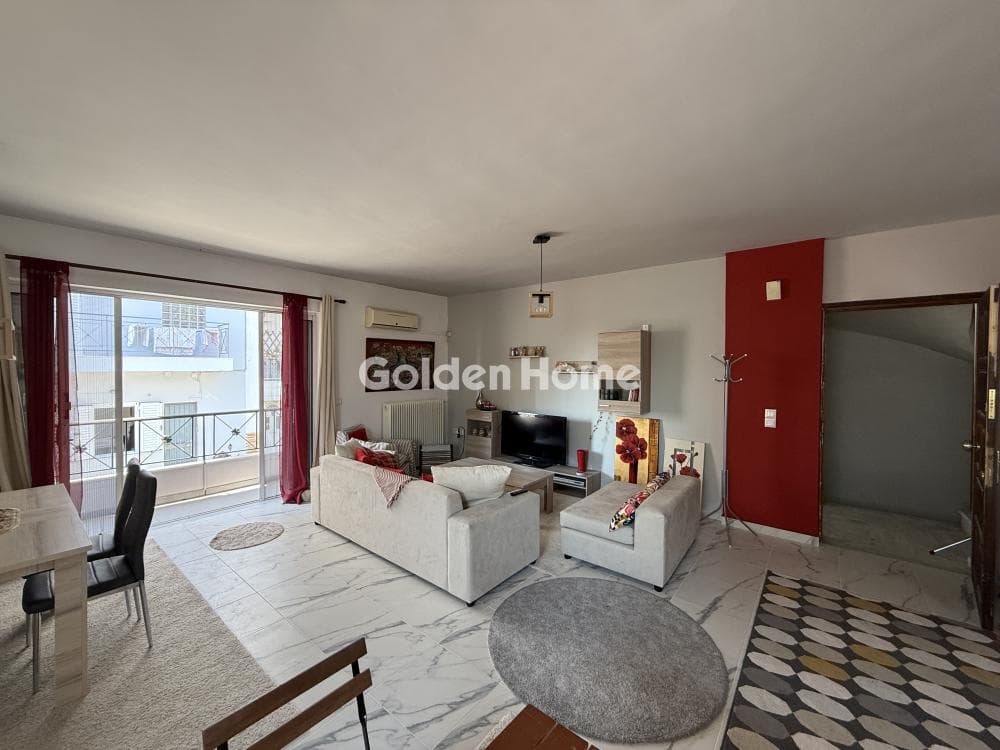 Apartment in Palaia Kokkinia, Piraeus — Photo 1 of 21