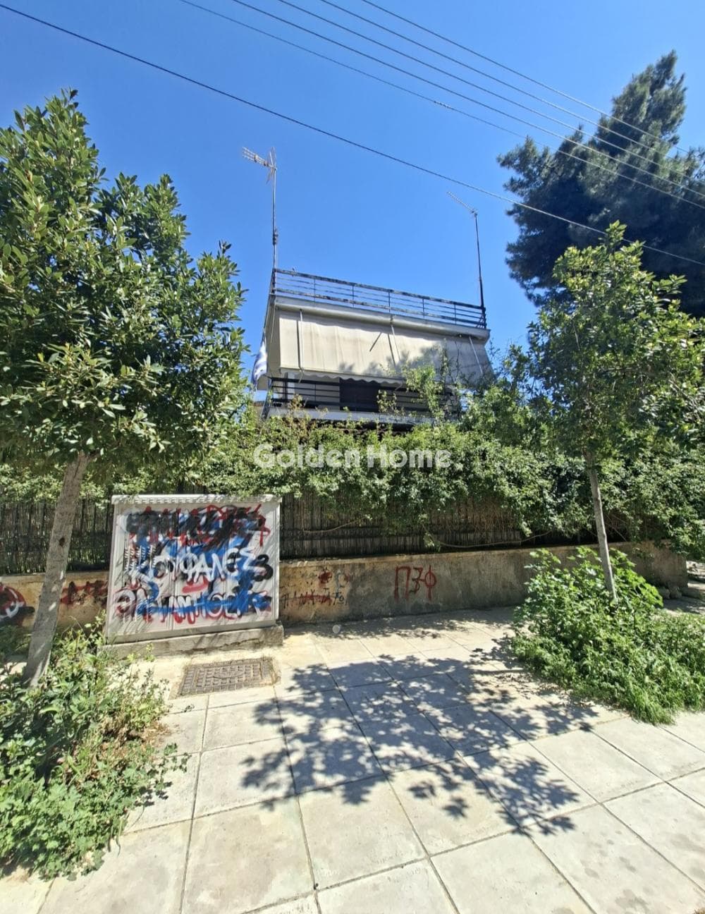 House in Agia Kiriaki, Palaio Faliro — Photo 1 of 3