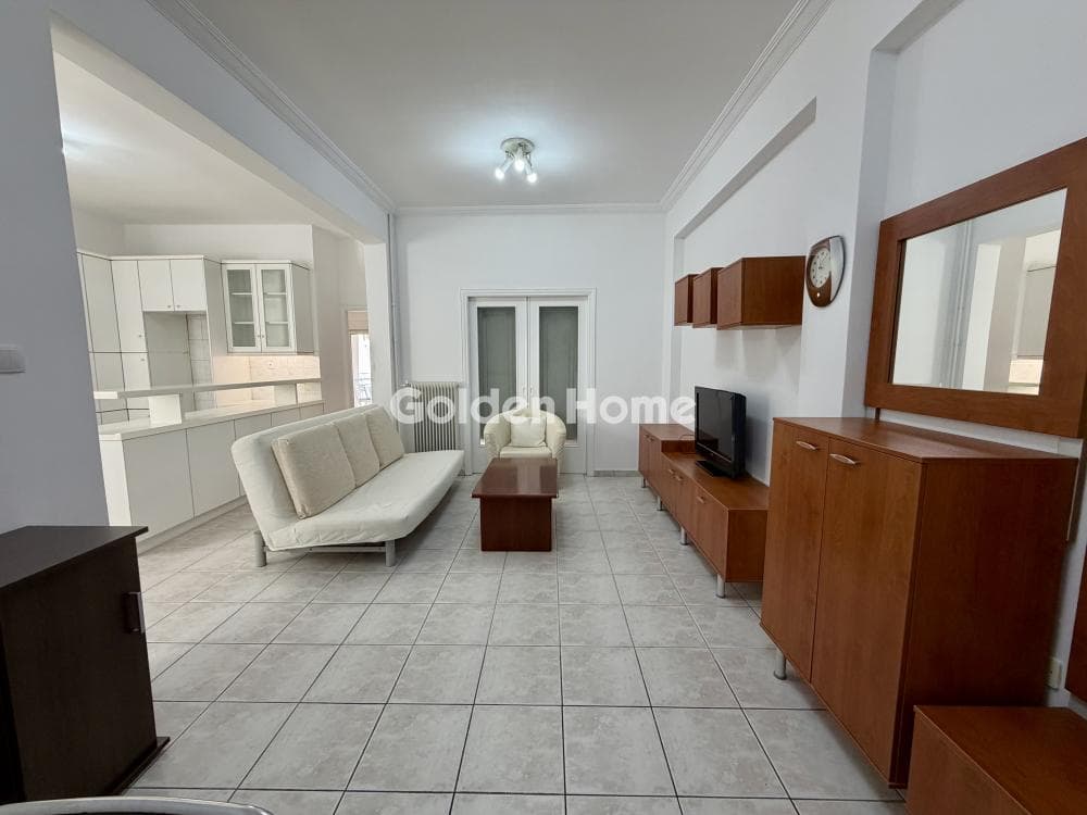 Apartment in Plateia Koliatsou, Patision - Acharnon — Photo 2 of 22