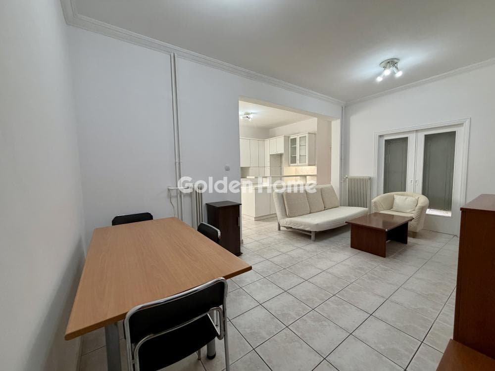 Apartment in Plateia Koliatsou, Patision - Acharnon — Photo 1 of 22