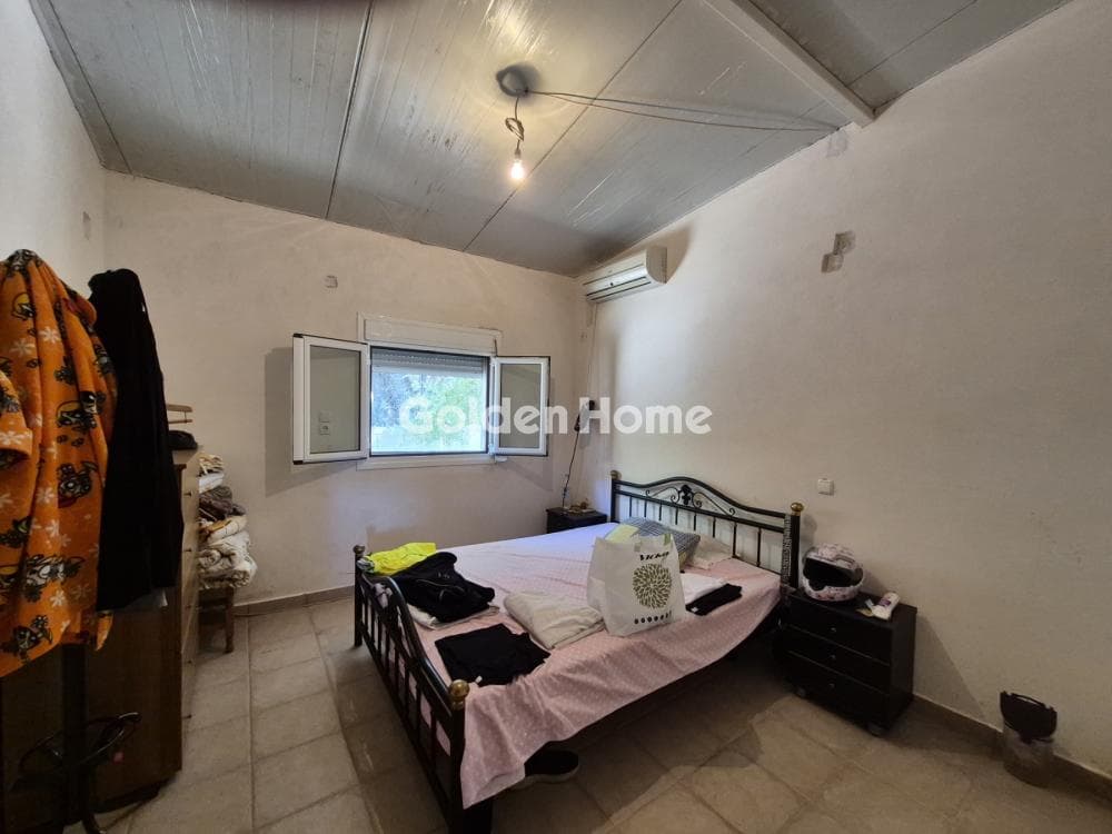 House in Perani, Salamina — Photo 7 of 13