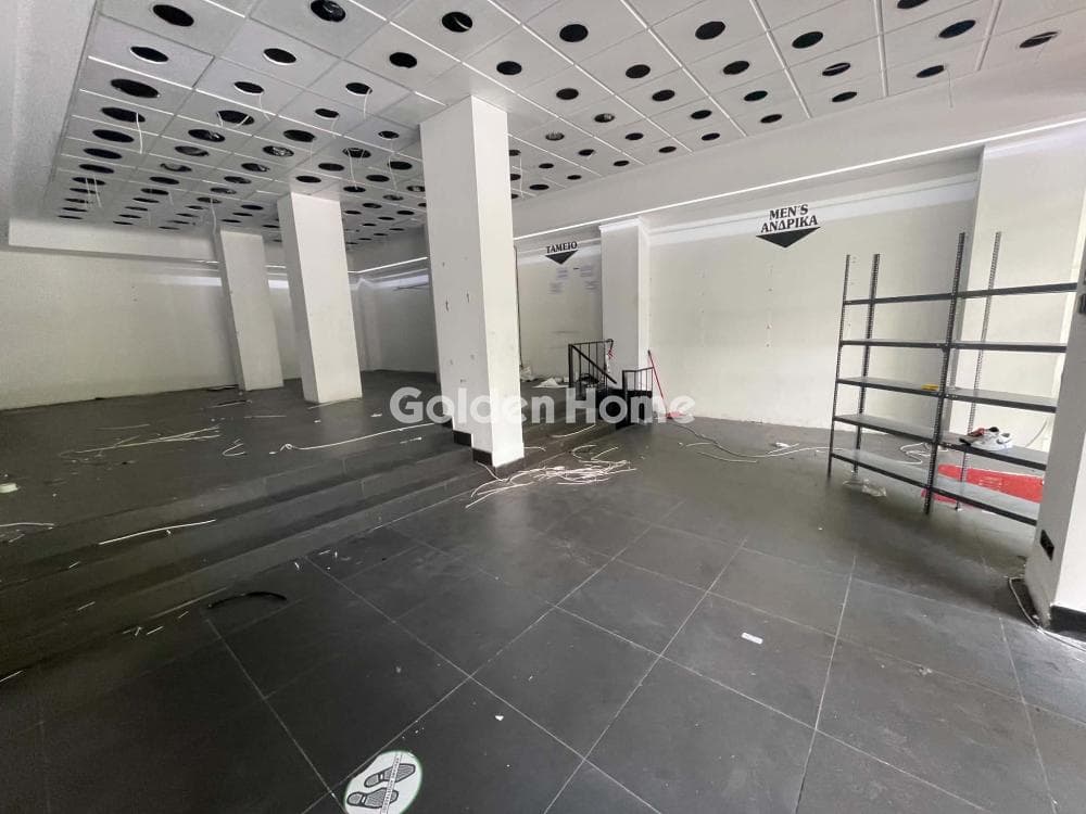 Retail Store in Pedion Areos, Exarchia - Neapoli — Photo 1 of 5