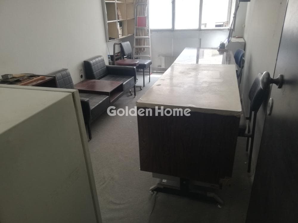 Office in Platia Kanigos, Exarchia - Neapoli — Photo 6 of 15