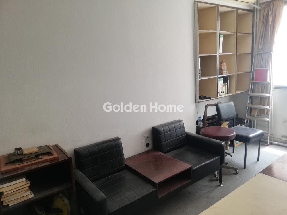 Office in Platia Kanigos, Exarchia - Neapoli — Photo 8 of 15