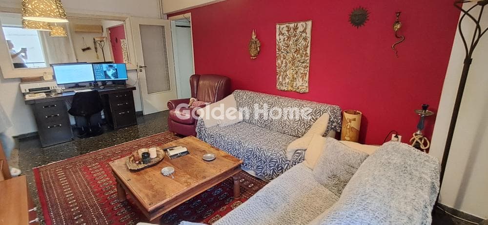 Apartment in Rouf, Tavros — Photo 1 of 12