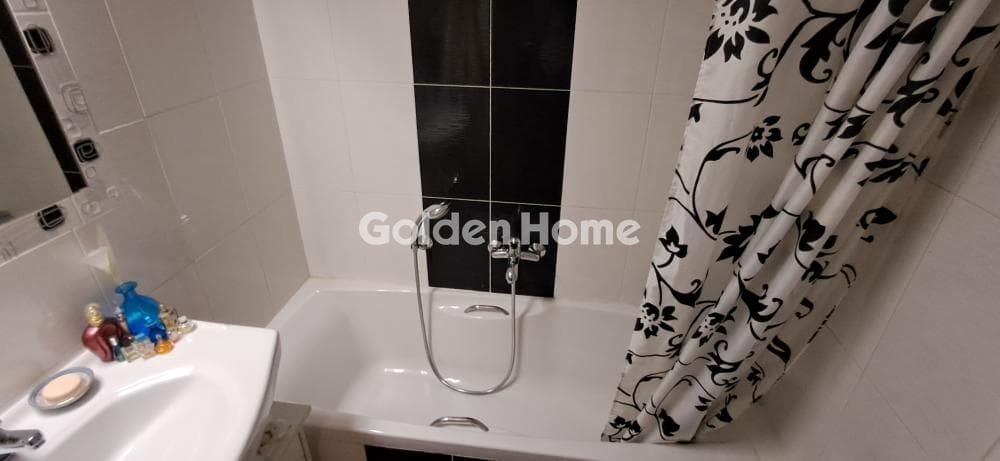 Apartment in Rouf, Tavros — Photo 10 of 12