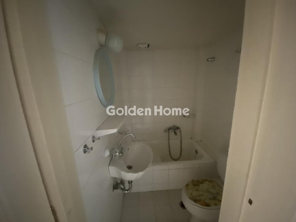 Apartment in Agia Paraskevi, Nea Smyrni — Photo 3 of 12