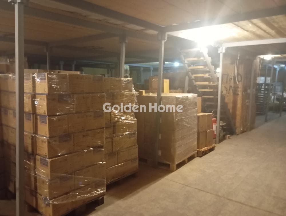 Warehouse in Agia Anna, Agios Ioannis Rentis — Photo 2 of 25
