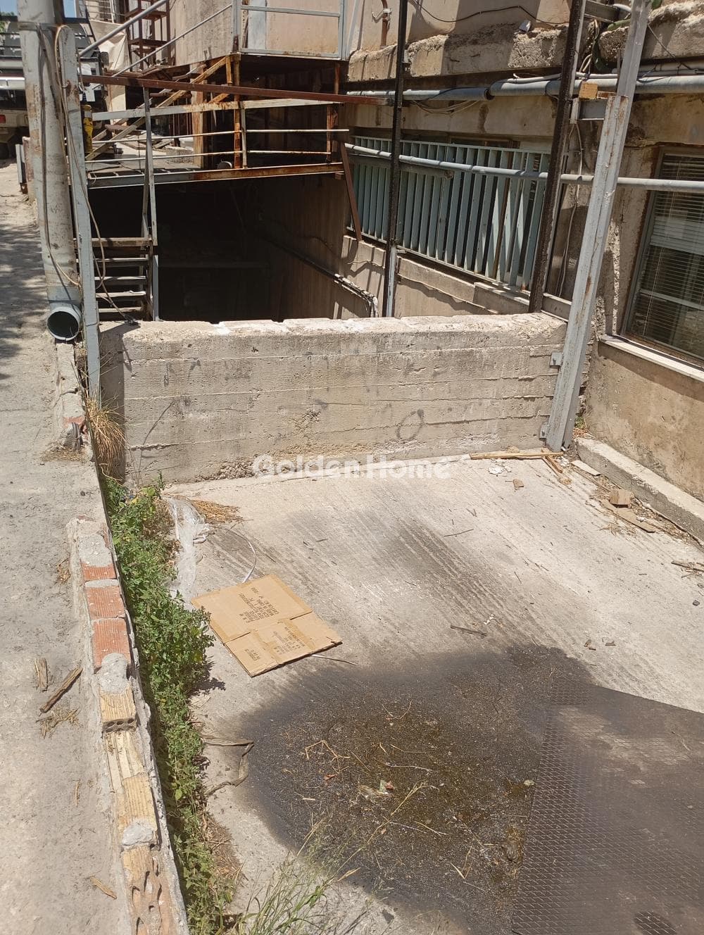 Warehouse in Agia Anna, Agios Ioannis Rentis — Photo 19 of 25