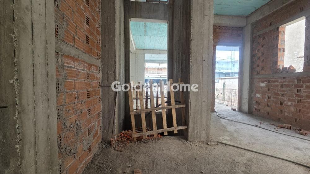 Retail Store in Perivolia, Messatida — Photo 13 of 16