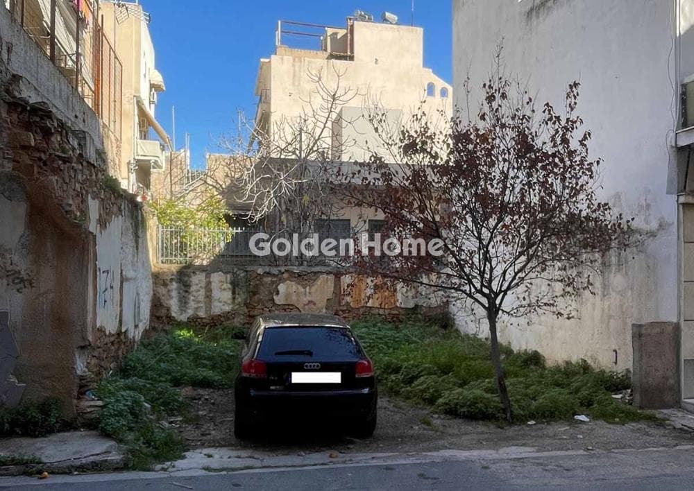 Οικόπεδο στην Μανιάτικα, Πειραιάς