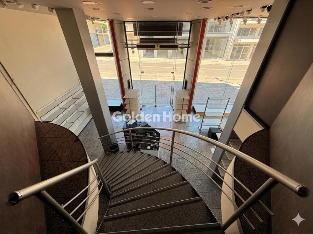 Retail Store in Palatiani, Ilion — Photo 7 of 14