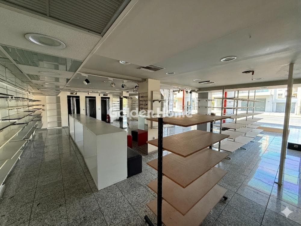 Retail Store in Palatiani, Ilion — Photo 6 of 14