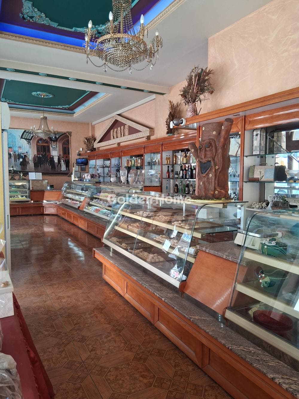 Retail Store in Neo Aigaleo, Aigaleo — Photo 1 of 15