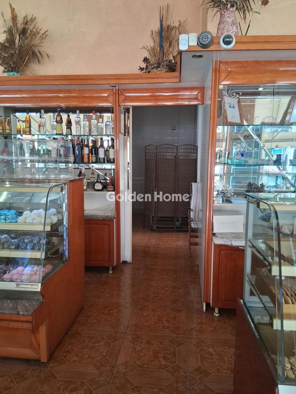 Retail Store in Neo Aigaleo, Aigaleo — Photo 5 of 15