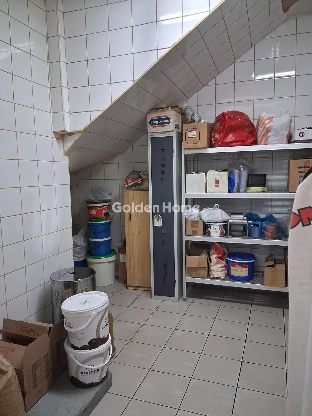 Retail Store in Neo Aigaleo, Aigaleo — Photo 13 of 15