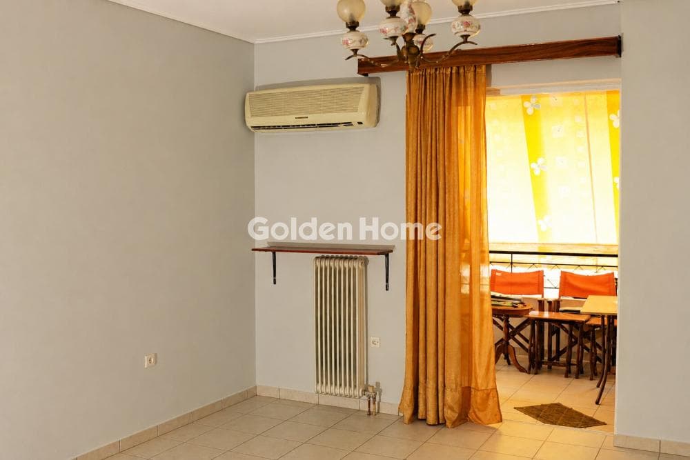 Apartment in Gkrava, Patisia — Photo 1 of 14