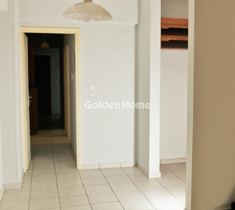 Apartment in Gkrava, Patisia — Photo 11 of 14