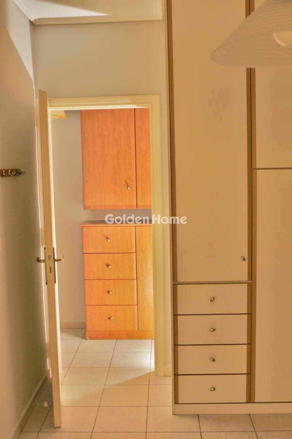 Apartment in Gkrava, Patisia — Photo 8 of 14