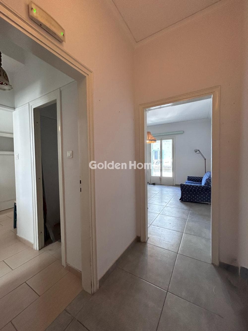 Apartment in Fokionos Negri, Kipseli — Photo 2 of 27