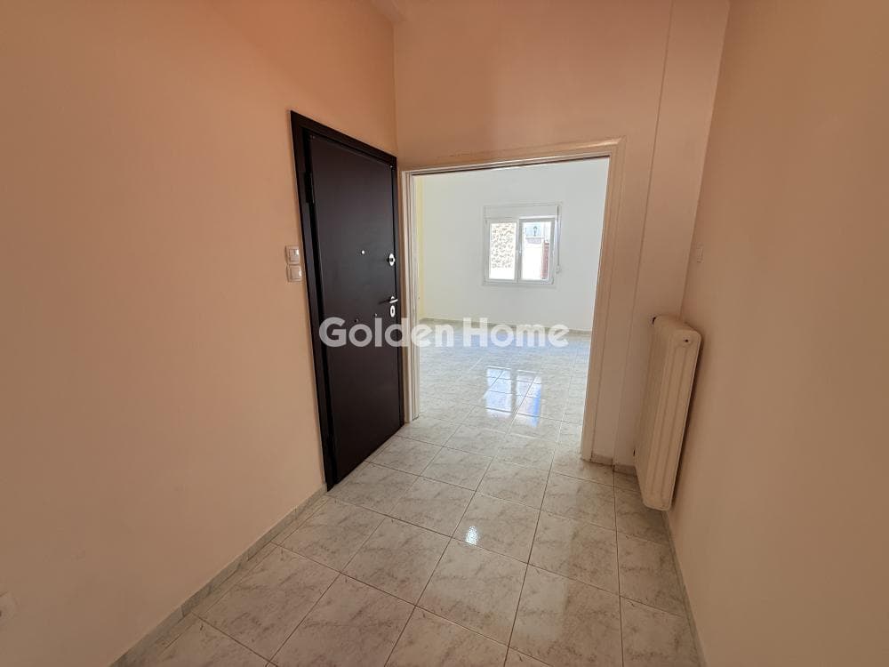 Apartment in Viamax, Peristeri — Photo 16 of 20