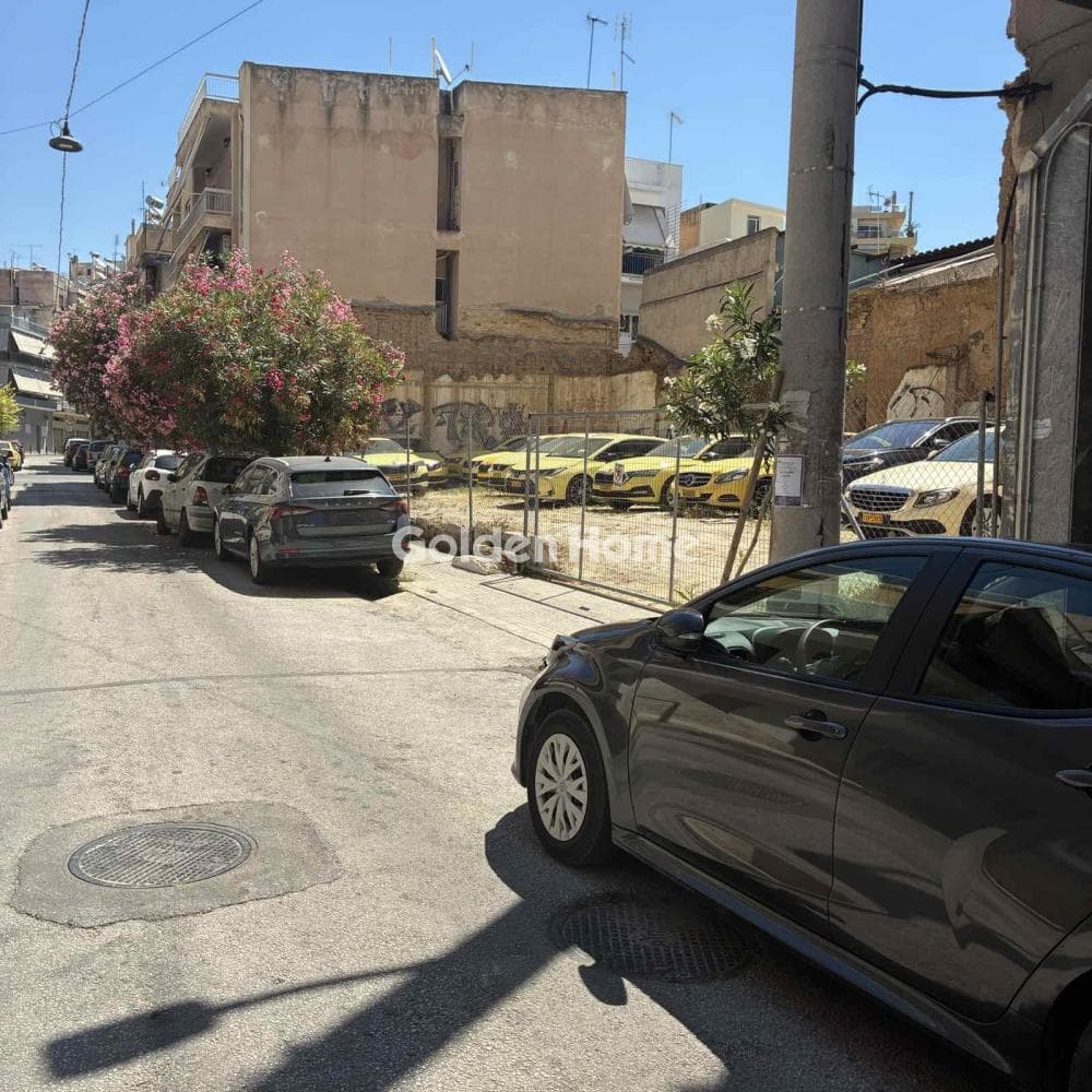 Οικόπεδο στην Βοτανικός, Κέντρο