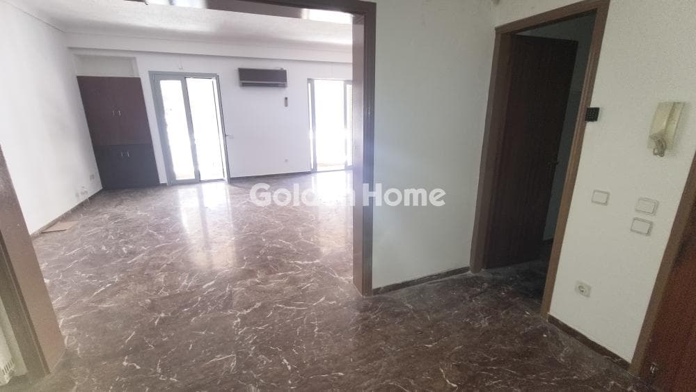 Apartment in Eleftheroupoli, Nea Ionia — Photo 2 of 22
