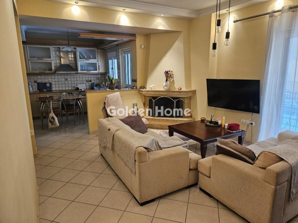 Apartment in Aktimones, Galatsi — Photo 1 of 14