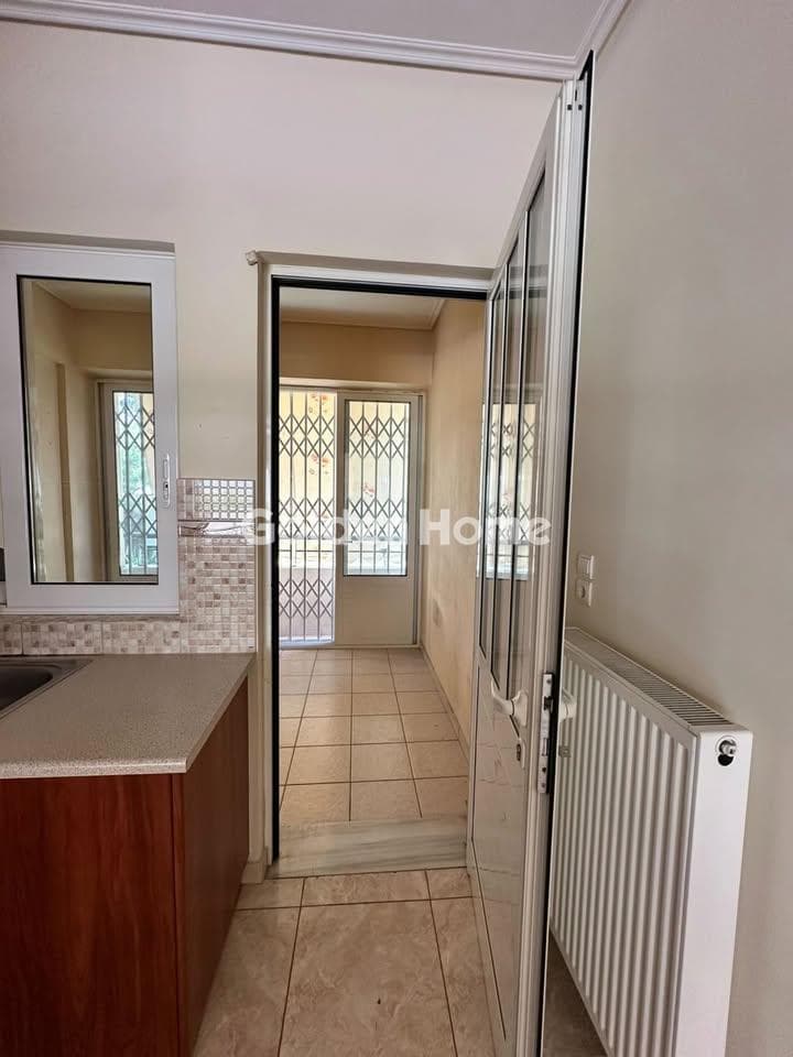 Apartment in Megala Sxoinia A, Acharnes — Photo 12 of 39