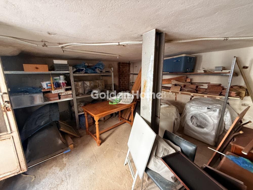 Warehouse in Peristeri, Peristeri — Photo 1 of 3