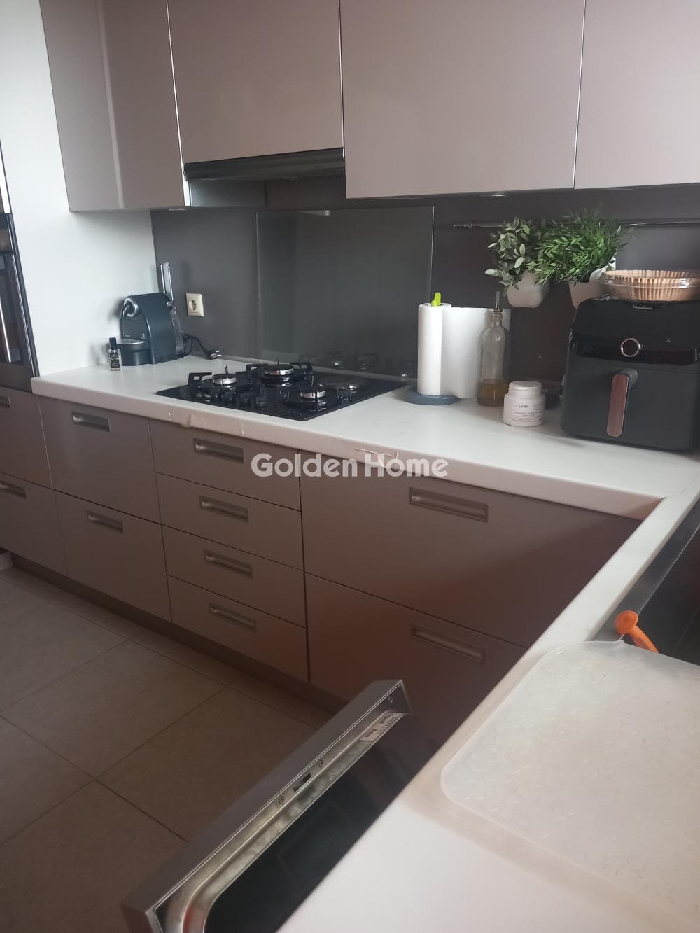 Apartment in Parko Stratarchou Papagou, Chalandri — Photo 8 of 23