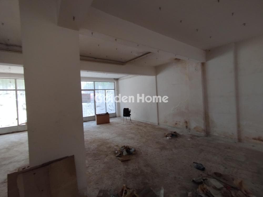 Warehouse in Orio Agias Varvaras, Koridallos — Photo 1 of 7