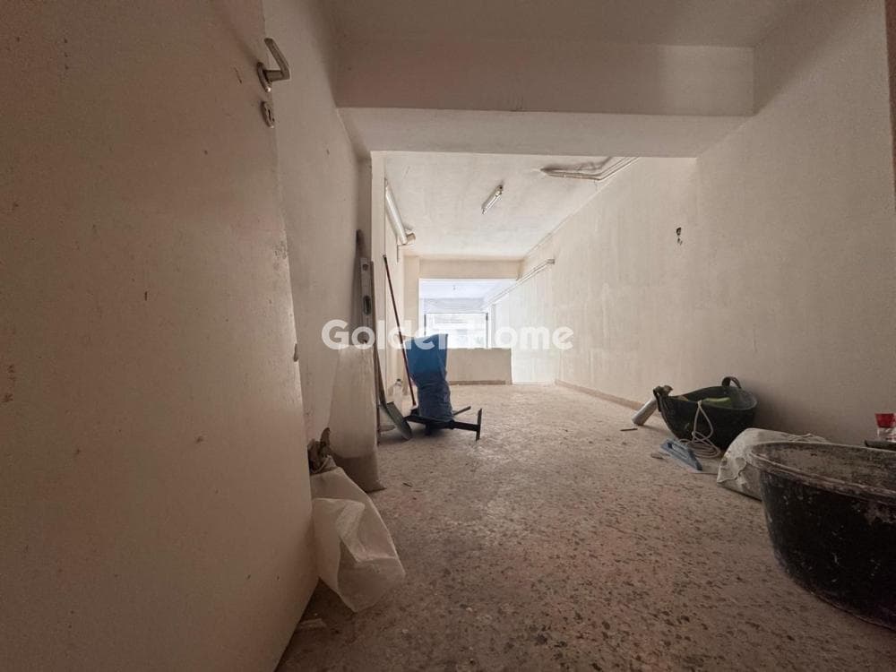 Retail Store in Rouf, Tavros — Photo 4 of 7