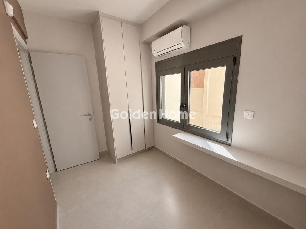 Office in Diilistiria, Piraeus — Photo 10 of 40