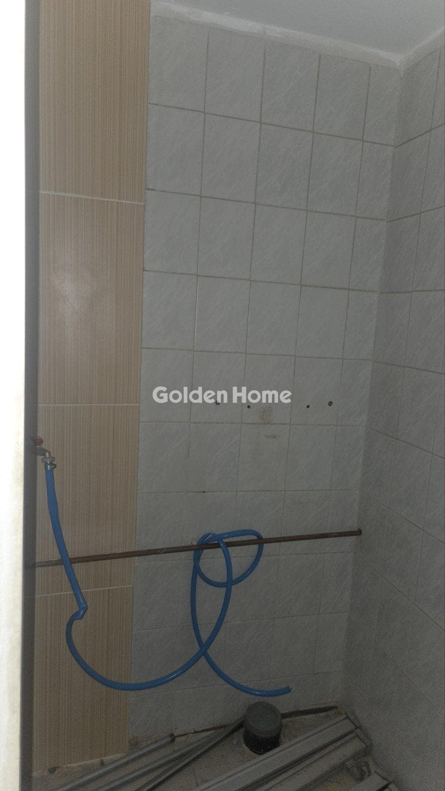 Retail Store in Neapoli, Patra — Photo 11 of 13