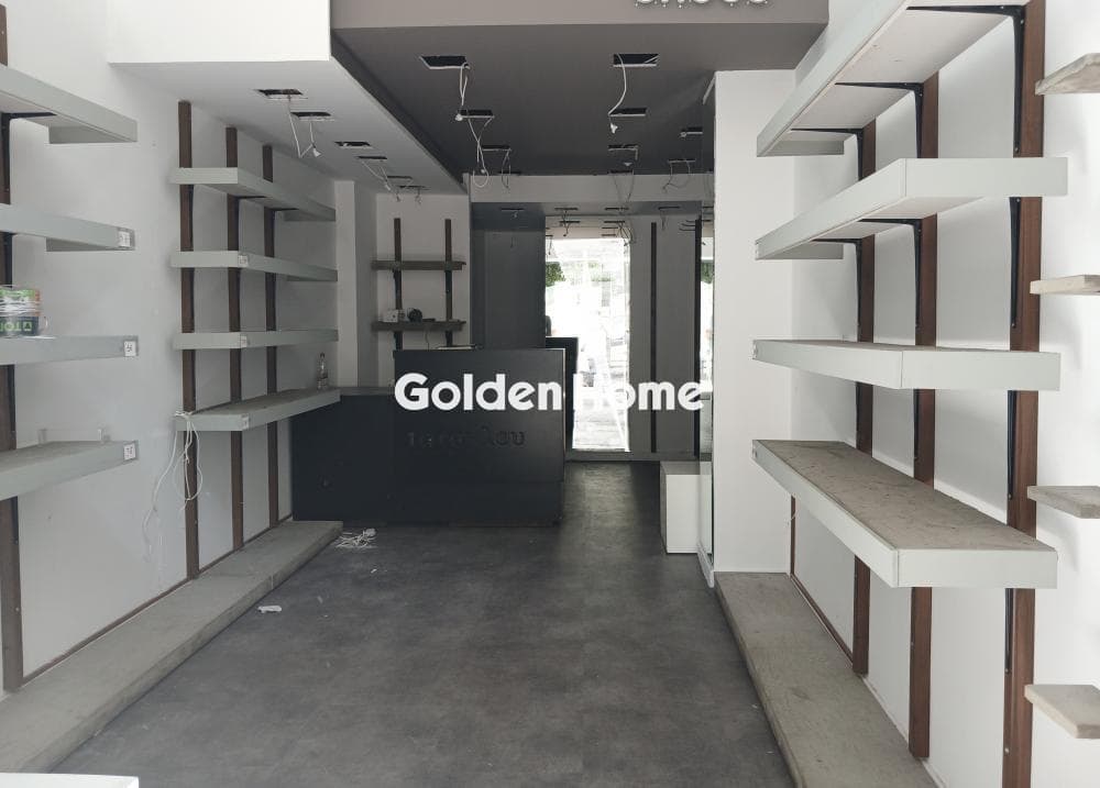 Retail Store in Terpsithea, Piraeus — Photo 1 of 6