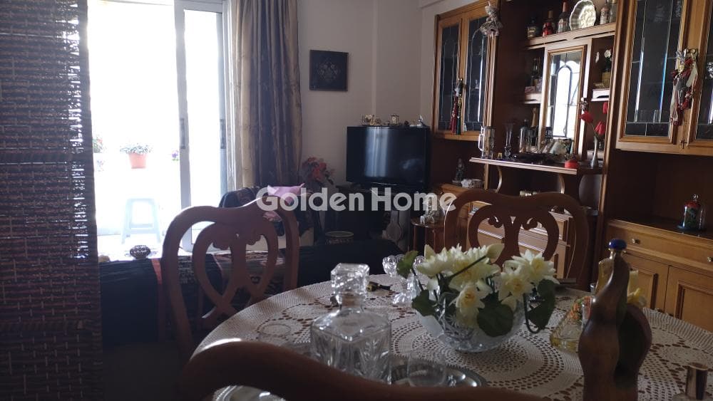 Apartment in Plateia Davaki, Kalithea — Photo 2 of 25