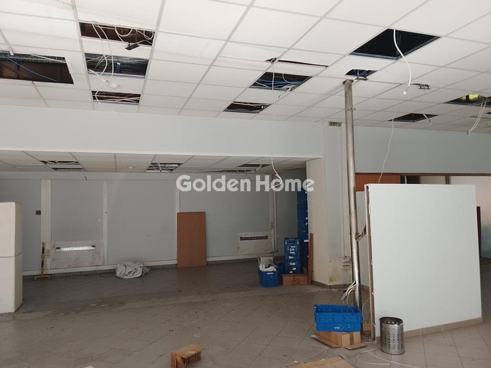 Retail Store in Center, Dafni — Photo 9 of 21